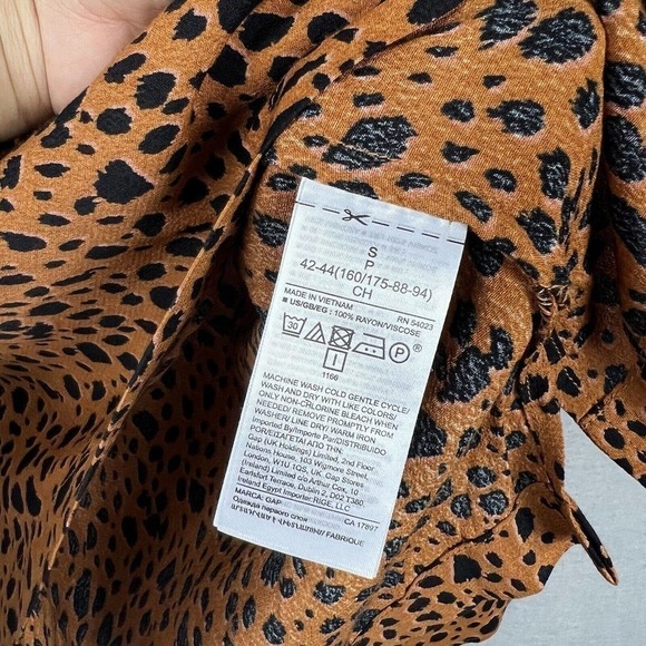 NWOT Gap Top Blouse Small Brown Leopard Print Popover Shirt Pullover - Picture 8 of 10